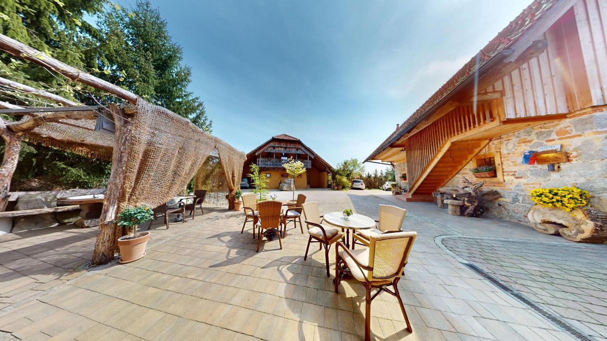 Hisa Ida - With Hot Tub And Sauna *