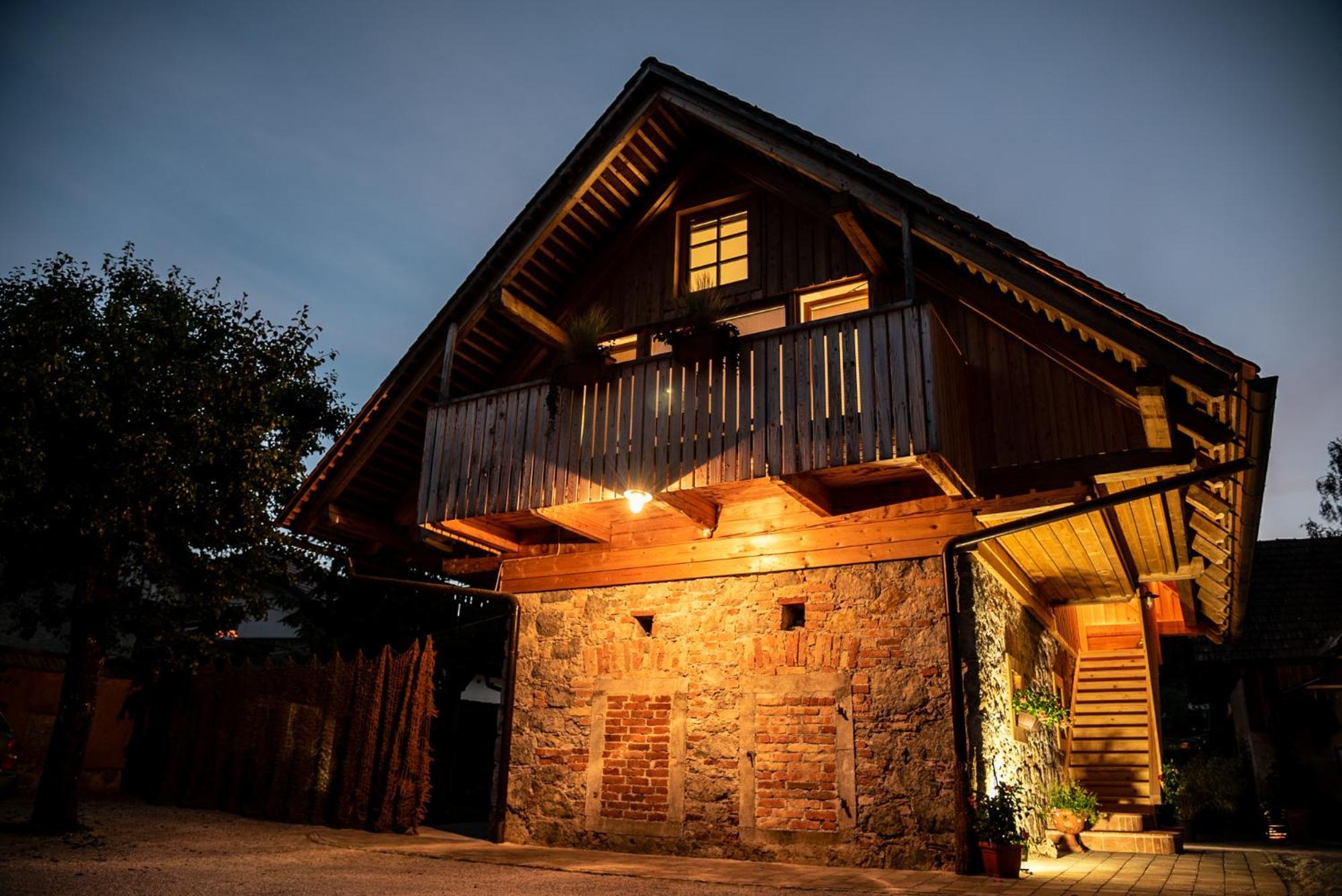 Hisa Ida - With Hot Tub And Sauna
