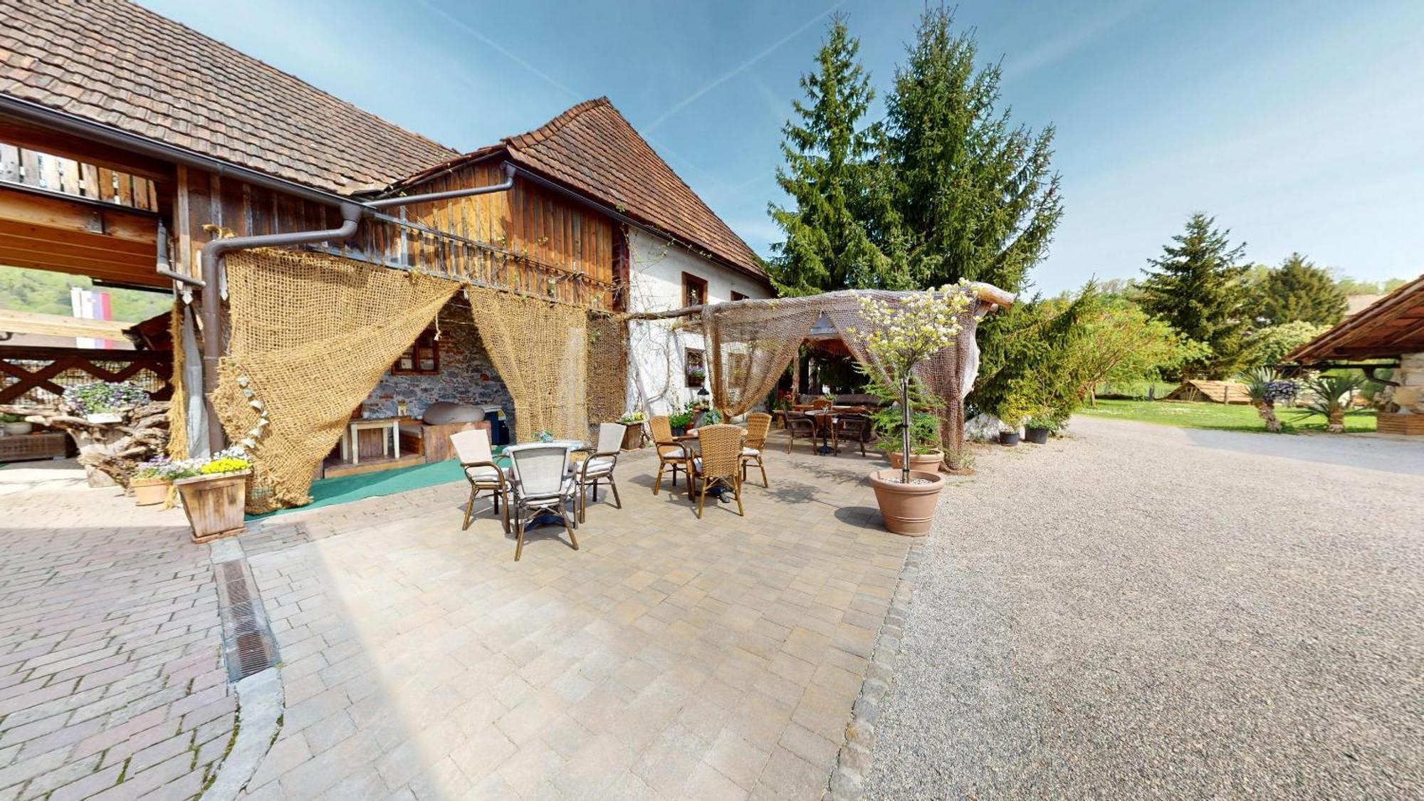 Hisa Ida - With Hot Tub And Sauna Apartment *