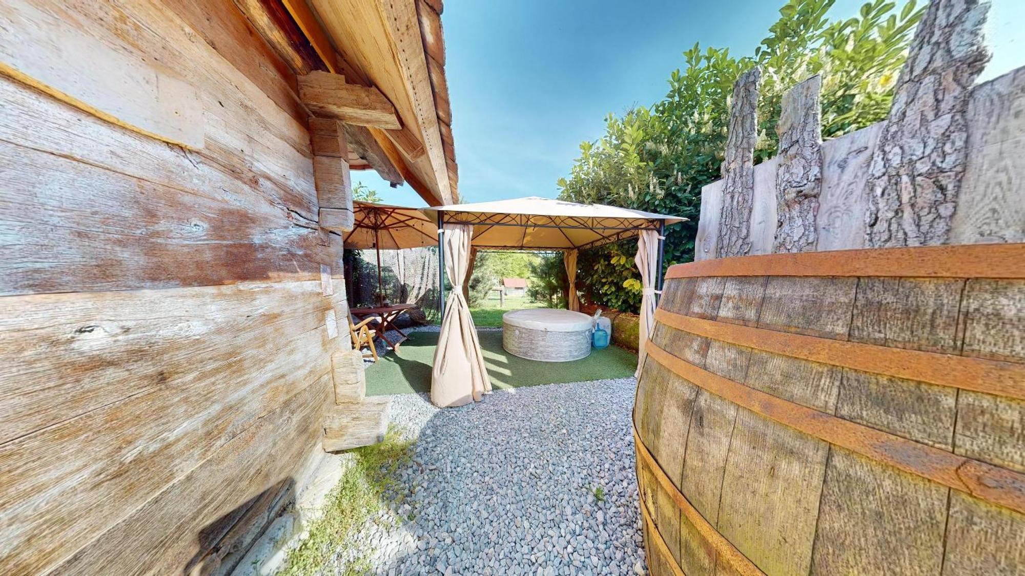 Apartment Hisa Ida - With Hot Tub And Sauna *