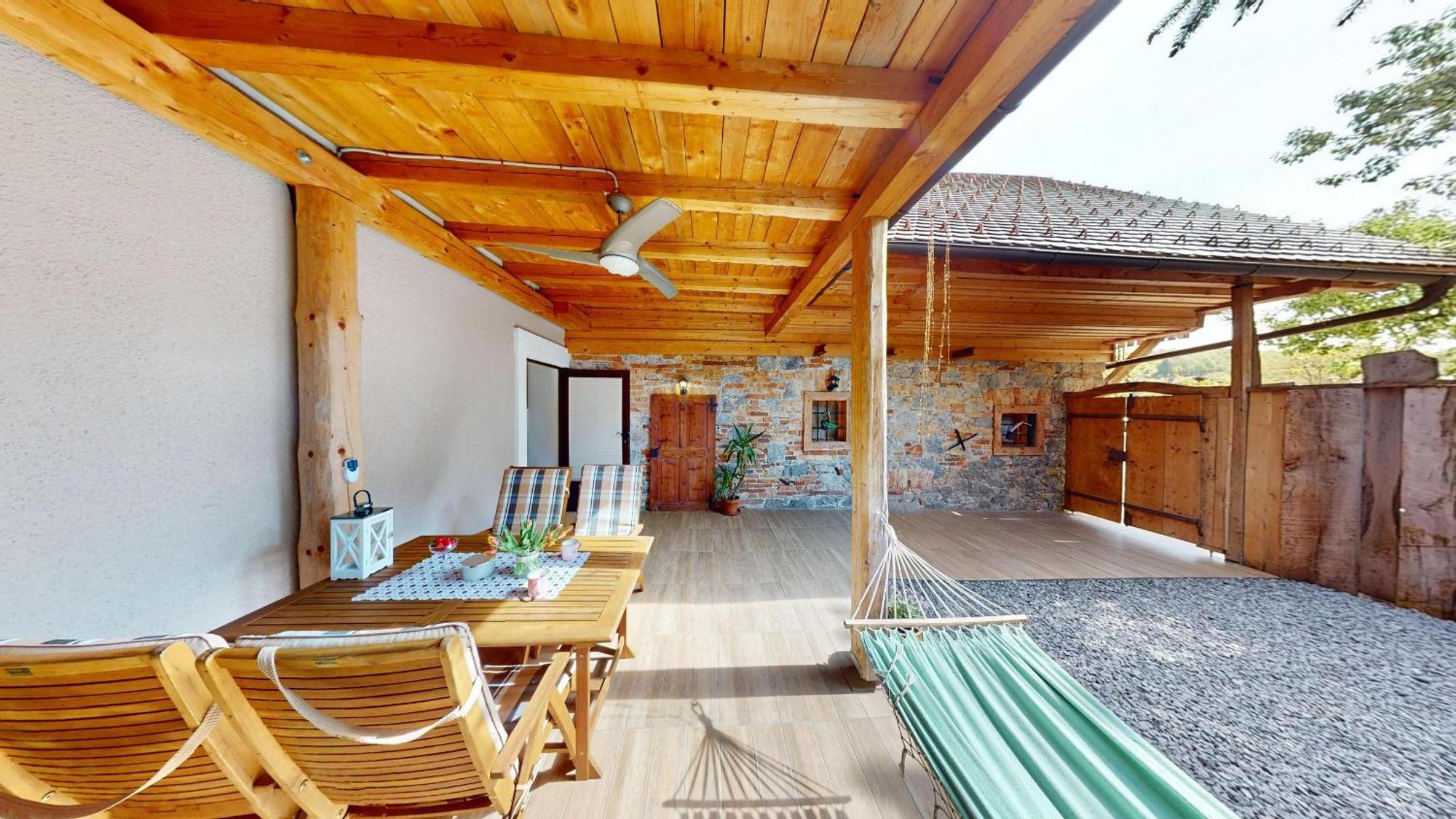 Hisa Ida - With Hot Tub And Sauna Apartment *