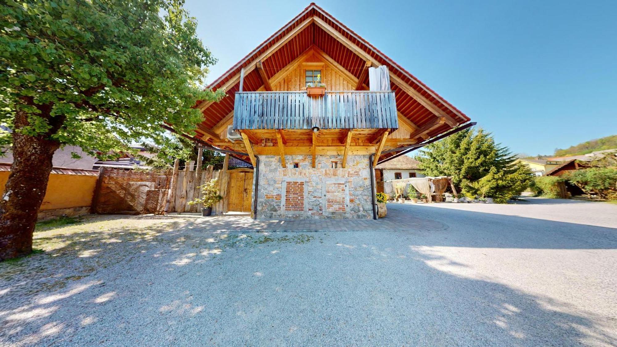 Hisa Ida - With Hot Tub And Sauna