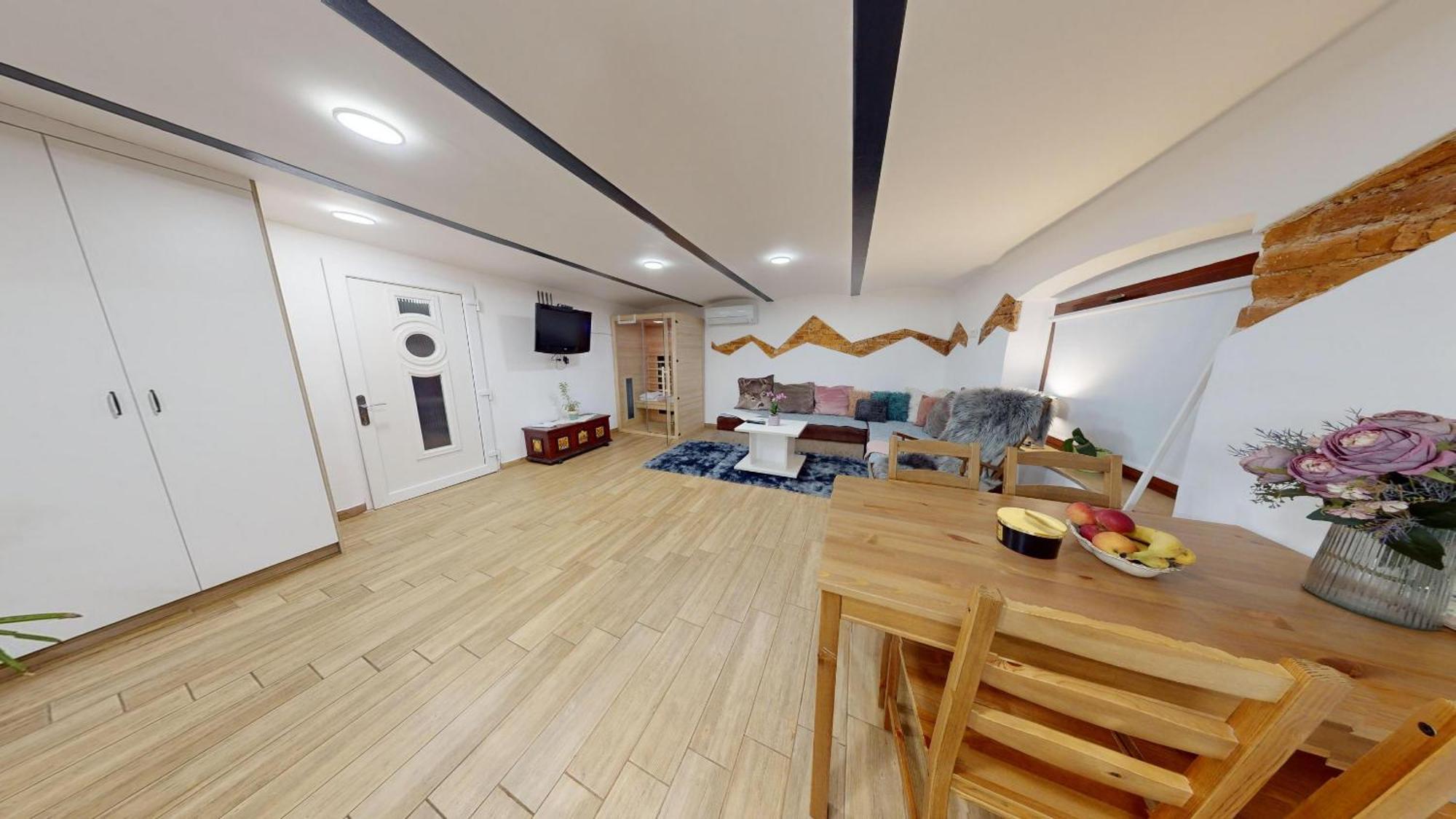 Hisa Ida - With Hot Tub And Sauna Apartment *
