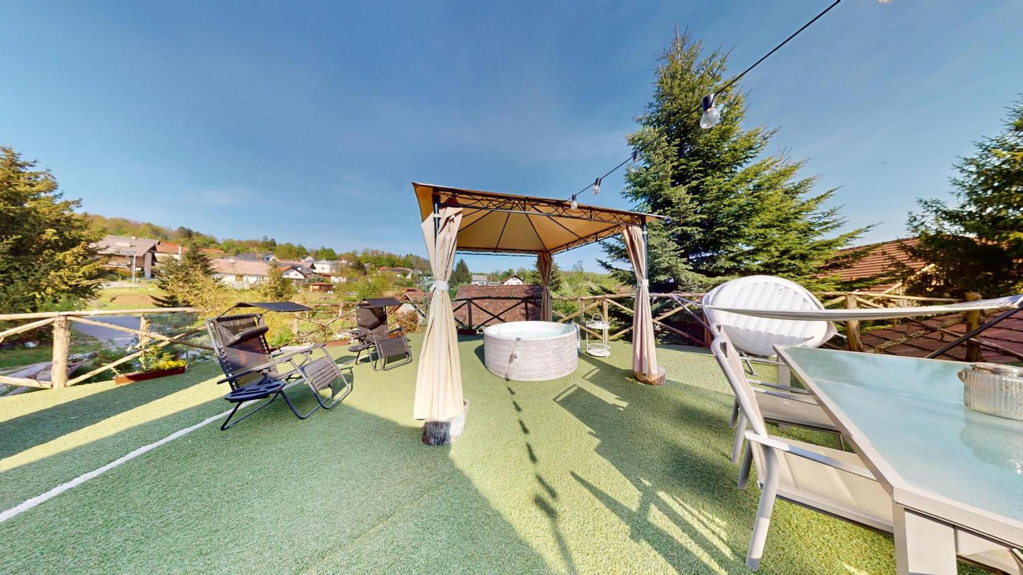 Hisa Ida - With Hot Tub And Sauna Apartment *